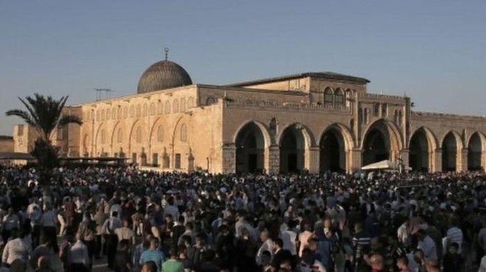 Bentrokan Pecah di Area Masjid Al Aqsa