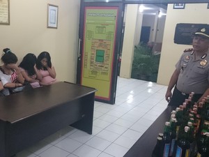 Razia Warung Remang-remang di Tangerang, Botol Miras dan Pasangan Mesum Diamankan