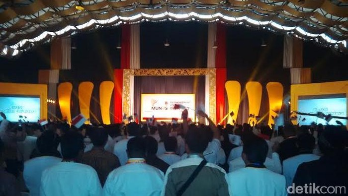 Munas ke-4 PKS Dimulai, Ketua MPR Hingga Deddy Mizwar Hadir