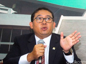 Beralasan Fokus RAPBN 2016, DPR Uji Capim KPK Usai Reses