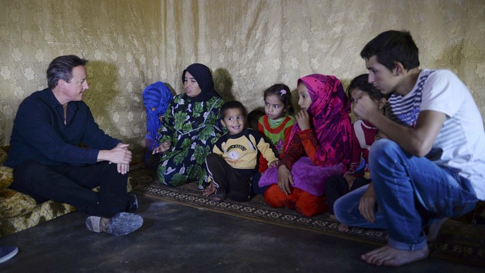 Inggris akan Tampung Pengungsi Suriah, PM Cameron Sambangi Libanon