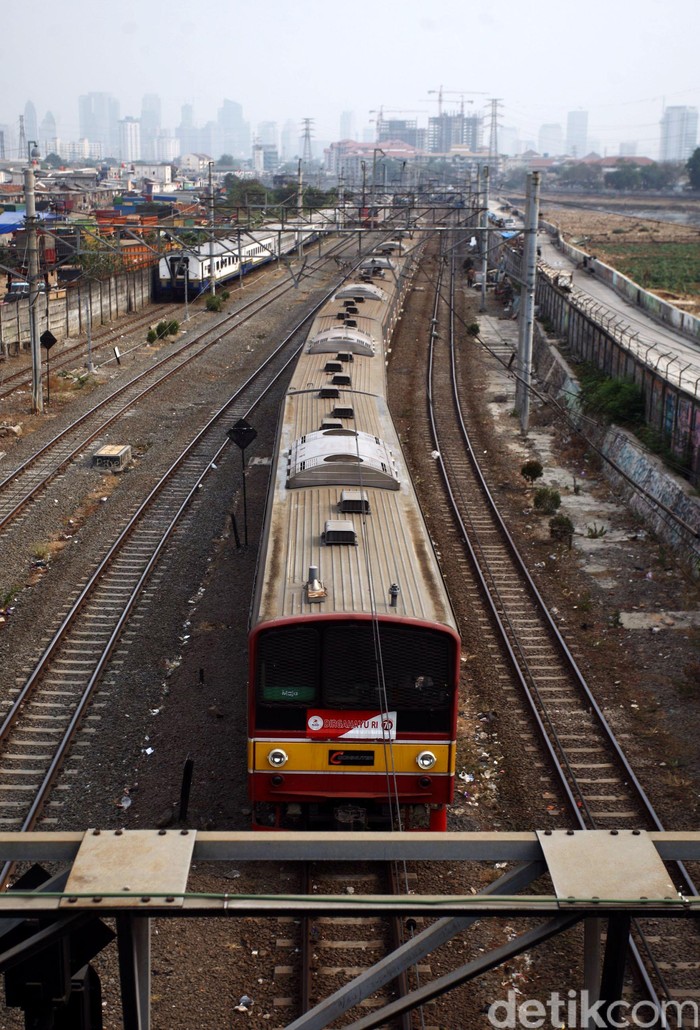 Roker Mania, Ini Stasiun yang Peronnya Belum Bisa Tampung 12 Gerbong KRL