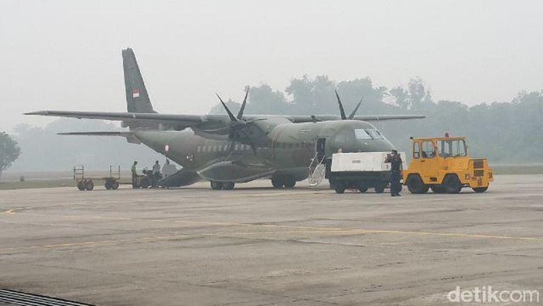 Detiknews Hercules | meski jarak pandang terbatas hercules dan cn 295 milik Detiknews Hercules | meski jarak pandang terbatas hercules dan cn 295 milik