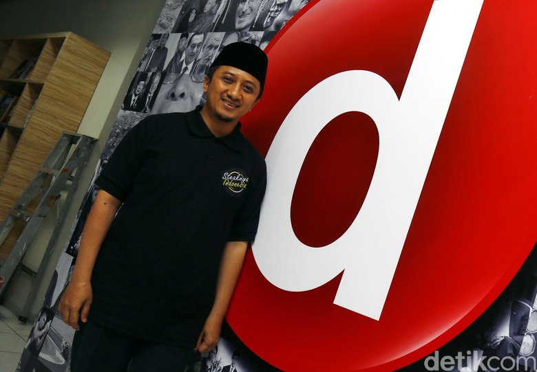Rajin Selawat dan Sedekah, Yusuf Mansur Beli Mobil Hanya Rp 100 Ribu. Foto: Dikhy Sasra Rajin Selawat dan Sedekah, Yusuf Mansur Beli Mobil Hanya Rp 100 Ribu. Foto: Dikhy Sasra