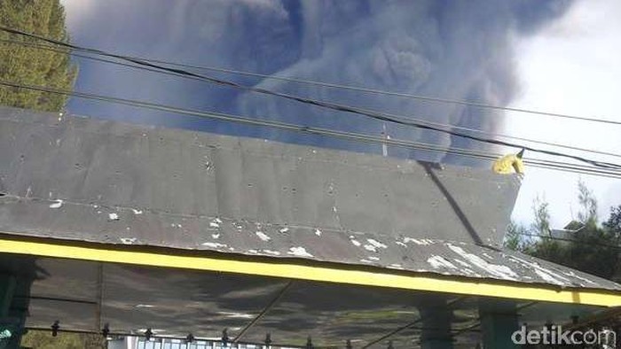 Begini Penampakan Erupsi Gunung Sinabung Pagi ini
