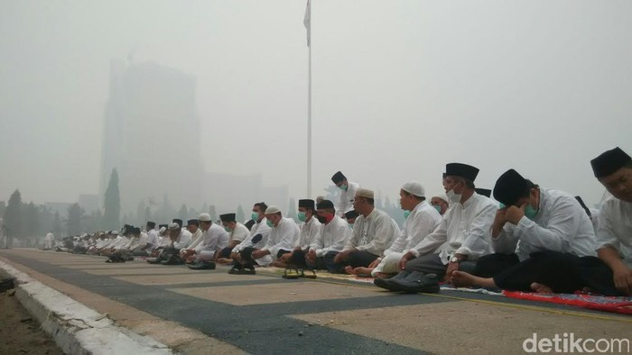 #MelawanAsap, Kepala BNPB Tuding Ada yang Sengaja Membakar Lahan