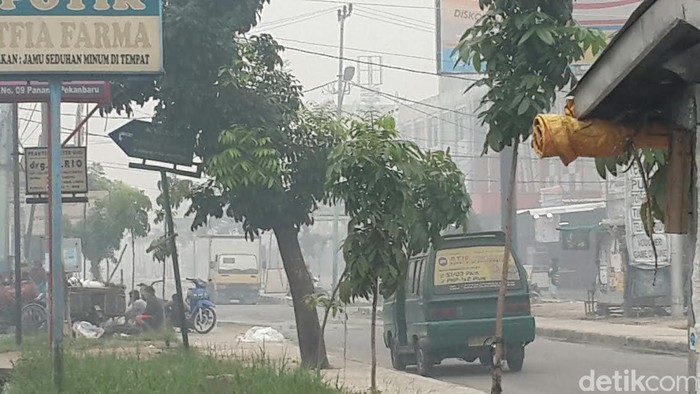 Begini Suasana Pagi di Pekanbaru, Asap, Asap, dan Asap