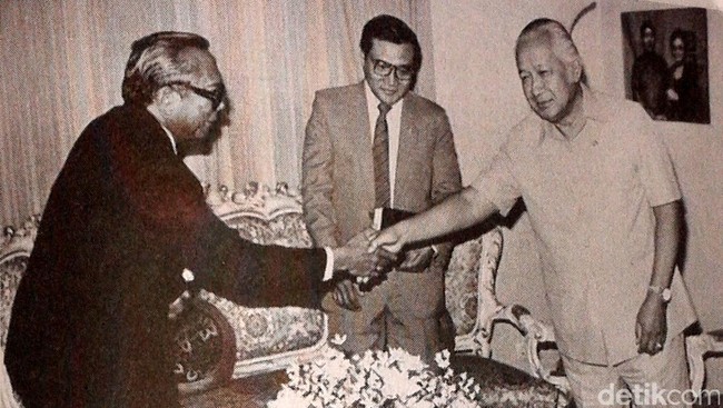 Ali Wardhana dalam Foto Kenangan