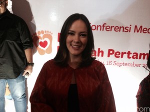 Cerita Cathy Sharon yang Kegirangan Saat Putranya Bisa Jalan Pertama Kali