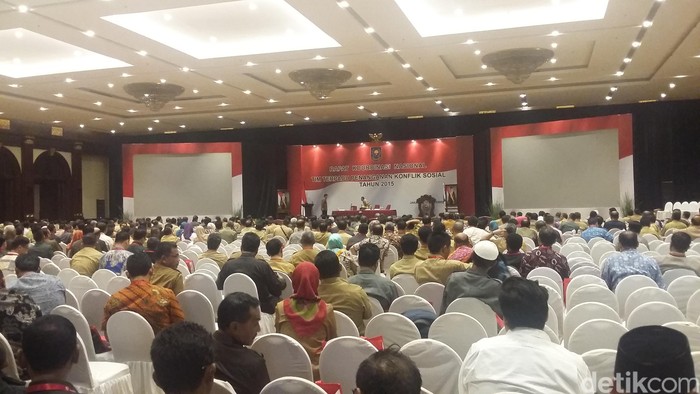 Mendagri Minta Korem Usut Sekolah yang Larang Upacara Bendera Setiap Senin