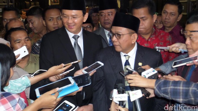 Manisnya Rujuk Ahok dan DPRD DKI Bahas APBD 2016
