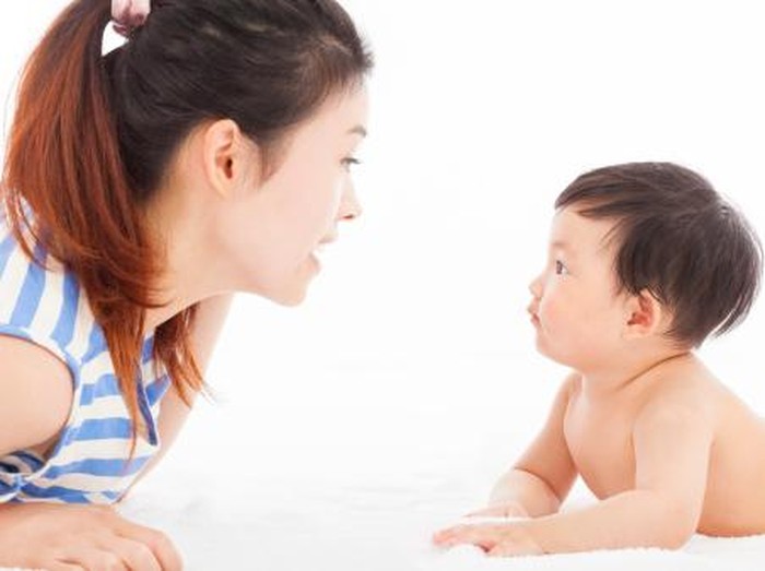 Suara anak bayi belajar bicara
