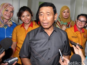 Wiranto Bakal Pakaikan Jaket Spesial ke Ahok Saat Deklarasi Dukungan