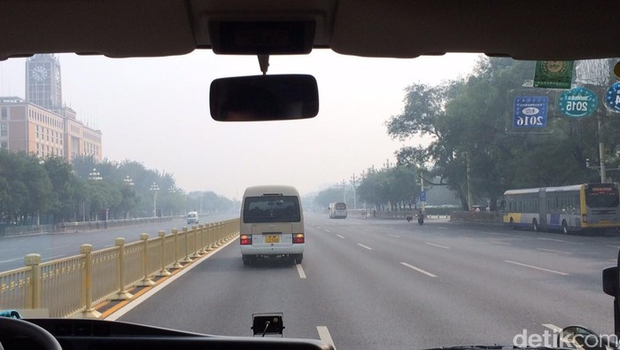 Melihat Teraturnya Transportasi di Ibu Kota Tiongkok