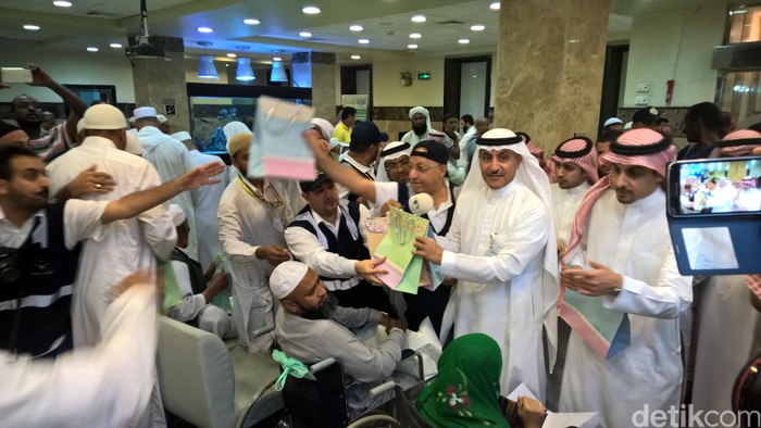 Perhatian Saudi dan Harapan Membangun Masjid dari Uang Insiden Crane
