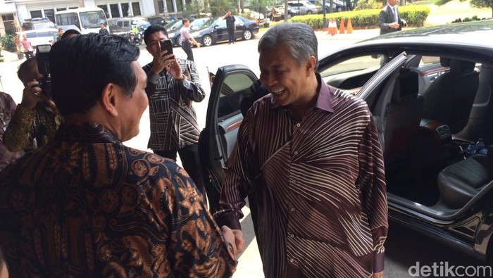 Menko Luhut Terima Kunjungan Wakil PM Malaysia