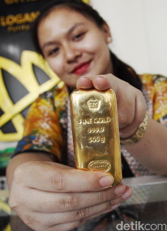 Harga Emas Antam Turun Rp 7.000/Gram