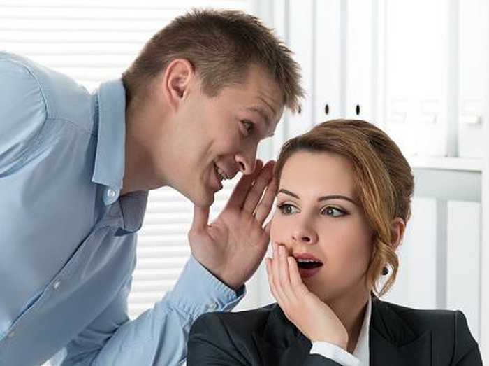 Gosip adalah bagian kemampuan sosial yang terjadi pada pria dan wanita. Foto: Thinkstock Gosip adalah bagian kemampuan sosial yang terjadi pada pria dan wanita. Foto: Thinkstock