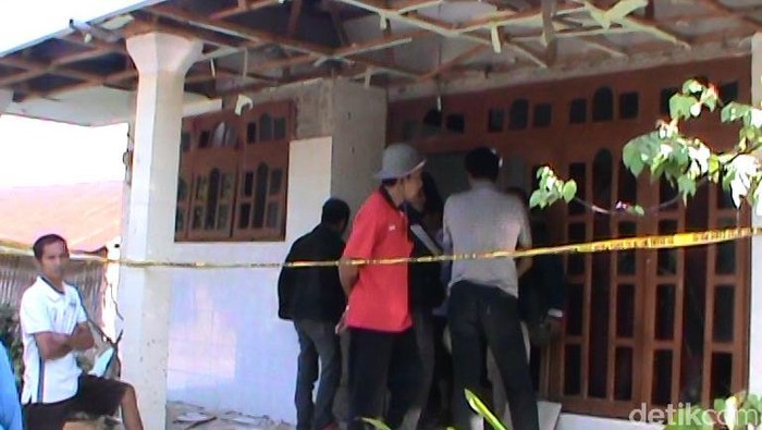 Rumah Seorang Warga di Probolinggo Dilempar Bom Bondet