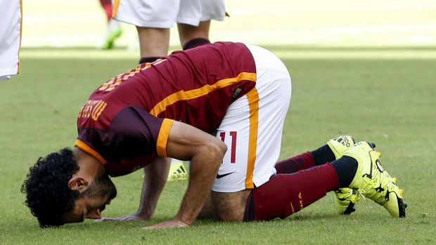 Mohamed Salah masih menjalin hubungan baik dengan mantan rekan setimnya di AS Roma.