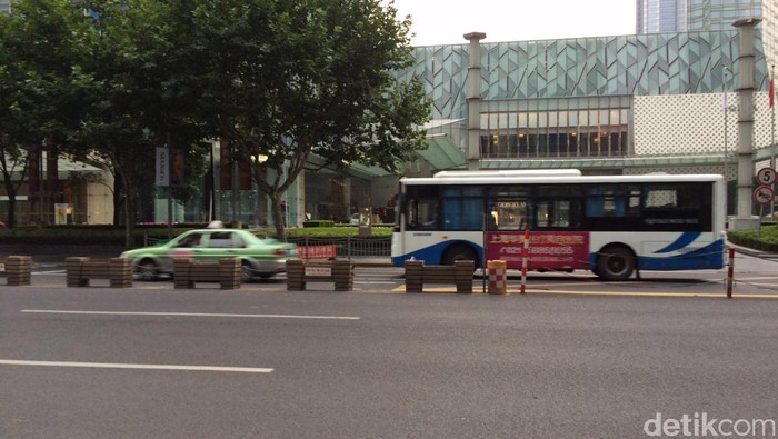 Melihat Bus Umum di Shanghai yang Terawat, Bagaimana dengan TransJ?