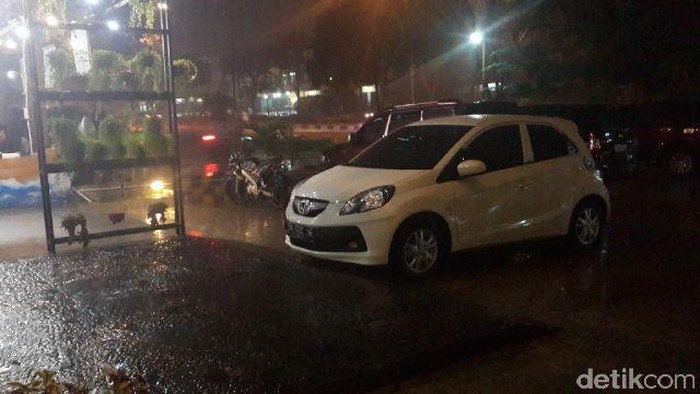 Malam ini Pekanbaru Diguyur Hujan, Asap Hilang