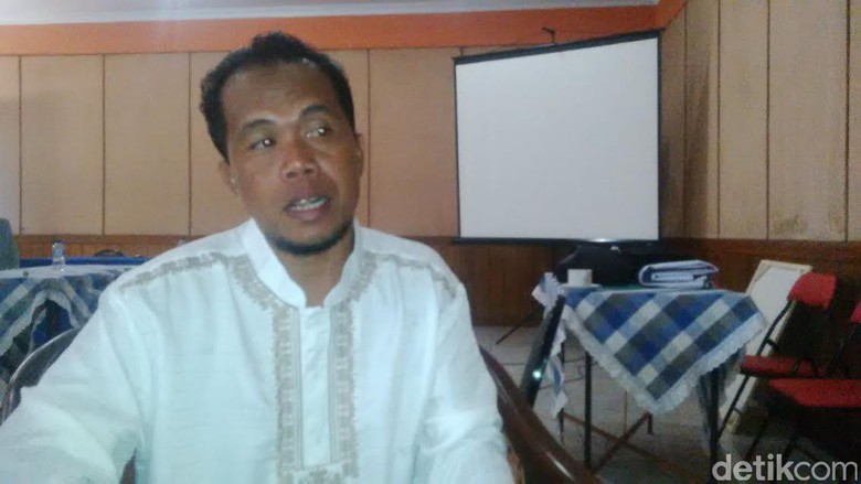 Cerita Komandan Jihad Maluku yang Kini Sebarkan Paham Anti Radikal Cerita Komandan Jihad Maluku yang Kini Sebarkan Paham Anti Radikal