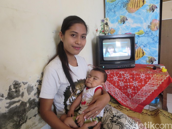 Kisah Rita, Ibu Muda di Bantul yang Merawat Anak dengan Sindrom Langka