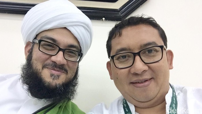 Setelah dengan Trump, Fadli Zon Selfie Bareng Ulama Saudi Sayid Ahmad
