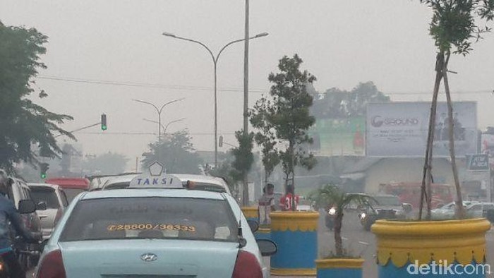 Duh, Pekanbaru Kembali Diselimuti Asap