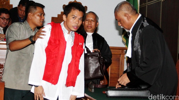Usai Sidang Pleidoi, Muncikari Robbi Abbas Minta Maaf dan Berharap Bebas