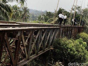 Menengok Jalur Maut Saketi-Bayah