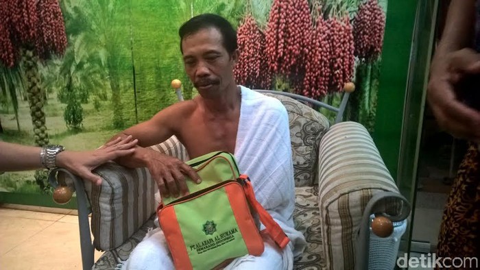 Kisah Jemaah Non Kloter, Bonari Pergi Berhaji dengan Visa Kerja