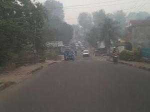 Diguyur Hujan Lebat, Ketebalan Asap di Jambi Belum Berkurang