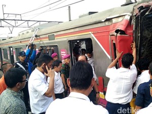 Wiwin Sempat Menelepon Anak Sesaat Setelah Keretanya Ditabrak