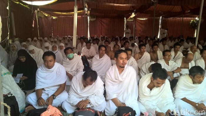 Puncak Ibadah Haji, Jutaan Jemaah Berdiam Wukuf di Arafah