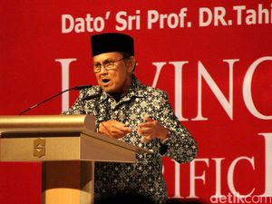 Kondisi BJ Habibie Stabil, Namun Belum Boleh Dijenguk