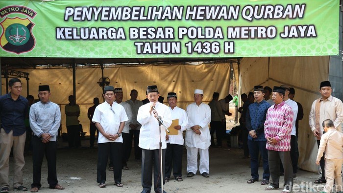 Pesan Kapolda Metro di Hari Raya Kurban: Berbagi dengan Sesama