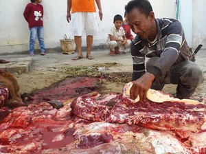 Cegah Ricuh Pembagian Daging Kurban, DMI Bandung Imbau Pengurus Masjid Lapor Polisi