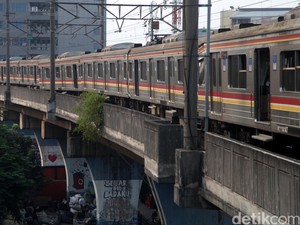 Pasca Aksi 2 Desember, Penumpang KRL di Stasiun Juanda Meningkat 4 Kali Lipat
