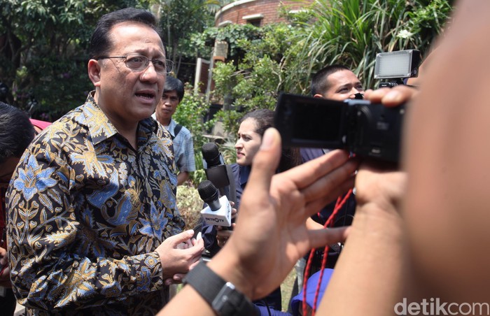 Ketua DPD Dukung Polri Tindak Tegas Pelaku Pemutar Balik Fakta Foto Jokowi