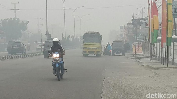 Ada 421 Titik Panas di Sumatera, Riau Masih Dikepung Asap