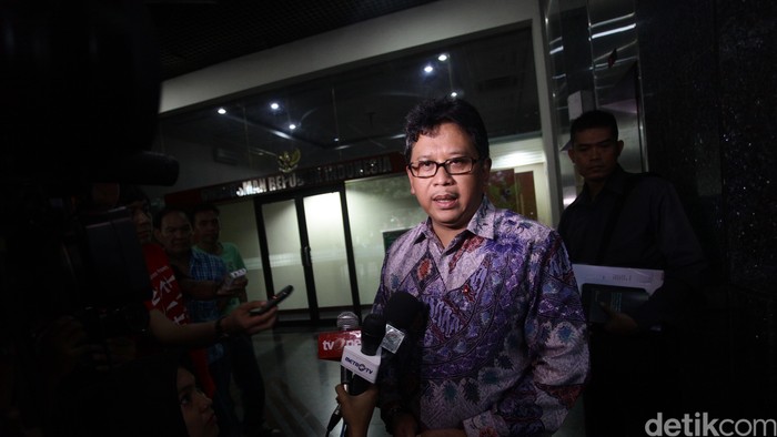 Setelah Bambang Patjul, Giliran Sekjen PDIP Merapat ke Rumah Mega