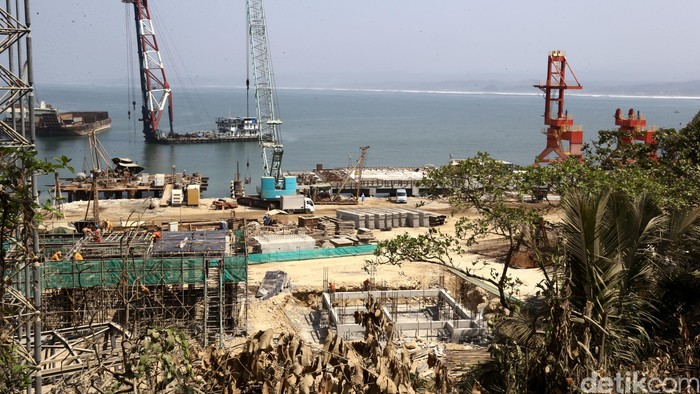 Pabrik Semen Baru di Rembang Serap Ribuan Tenaga Kerja Lokal