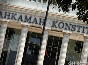 Usai Dilaporkan ke Polda, Hakim Konstitusi Juga Diadukan ke Dewan Etik MK
