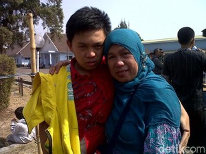 Keluarga Kehilangan Sang Motivator Rina Ocktarina yang Meninggal di Mina