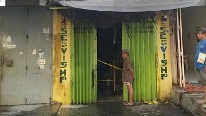 Seorang Nenek Tewas dalam Kebakaran Ruko di Makassar