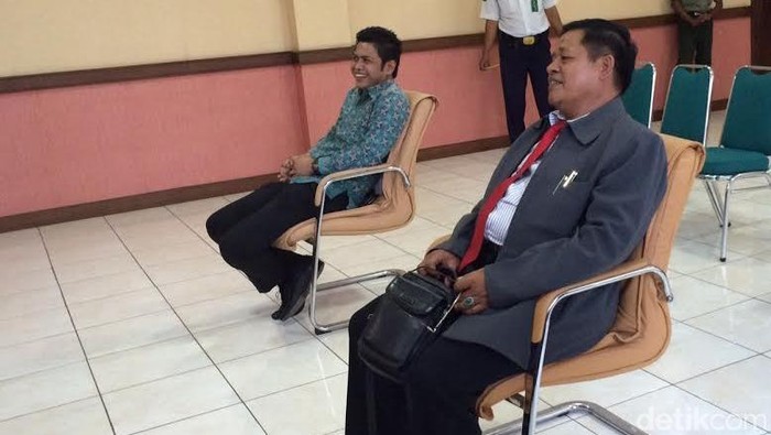 Gugat Cerai Gayus, Milana Buka Usaha Laundry Kecil-kecilan