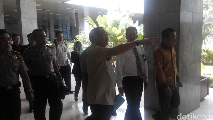 Pengamanan DPR Disebut Mengkhawatirkan, Akankah Dibentuk Polisi Parlemen?