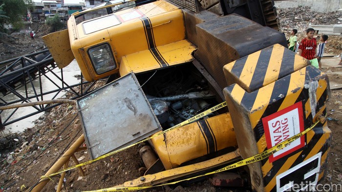 Crane Timpa Yuli, 9 Saksi dan Operator Diperiksa